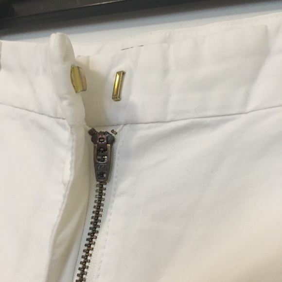 Size 0 J. Crew White Bermuda Shorts - Picture 4 of 5